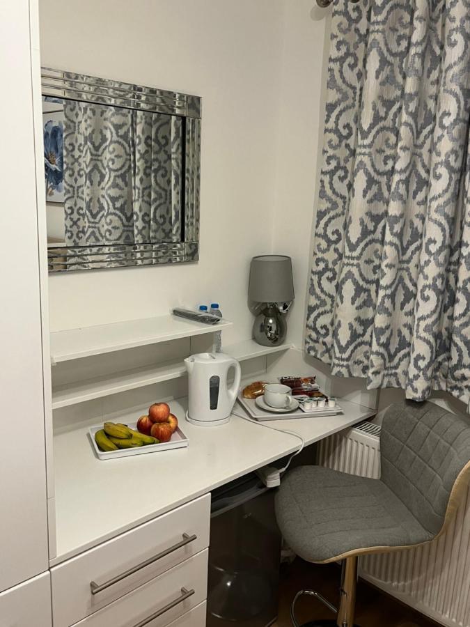 Tj Homes - Double Room With Single Bed - 3 Min To Tube Station - London Ruislip Exterior foto